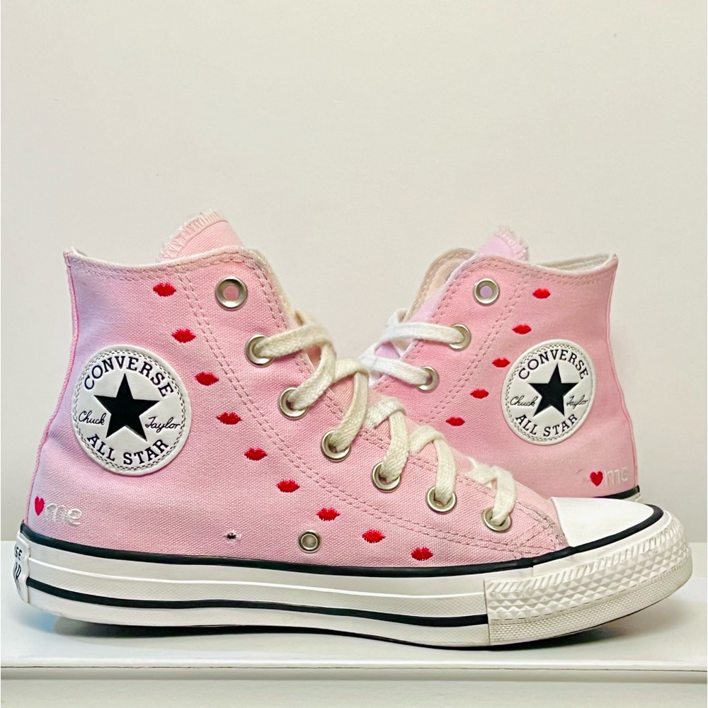 Converse Embroidered Hearts Cherry Blossom Limited Edition 6.5